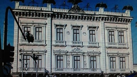 Nearby landmark, Entertainment