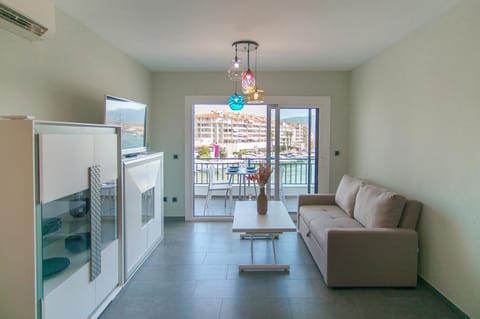 TV and multimedia, Balcony/Terrace, Living room