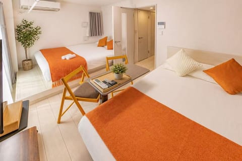 Photo of the whole room, Bedroom