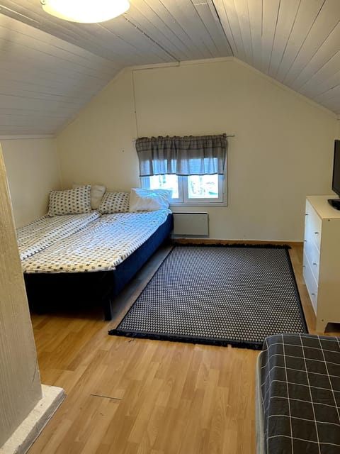 Kalastajan unelma - oma ranta ja laituri - vesillelaskuramppi Chalet in Uusimaa