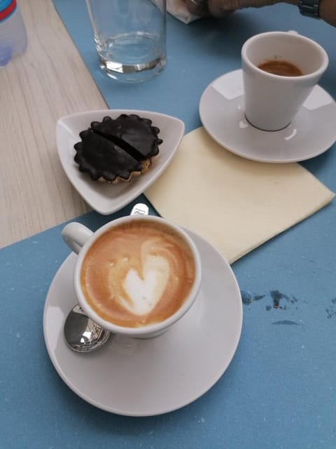 Food and drinks, Food, Breakfast, Drinks