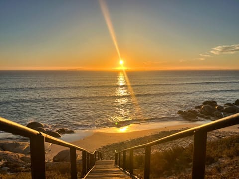 Nearby landmark, Natural landscape, Sunset
