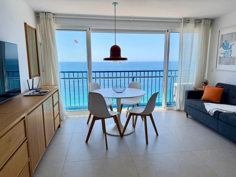 TV and multimedia, Living room, Dining area, Sea view