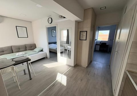 Living room, Photo of the whole room, Bedroom