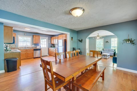 Hike, Fish and Ride Pet-Friendly Huntsville Home House in Tennessee