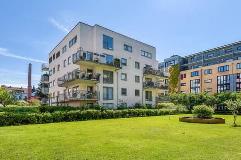 Property building, Garden