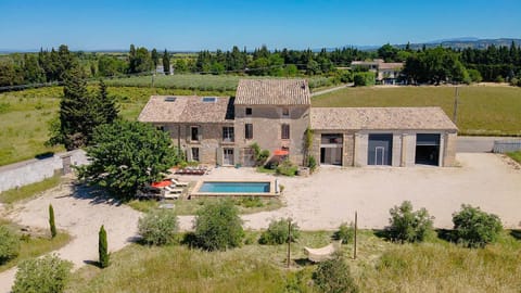 Property building, Bird's eye view, Swimming pool