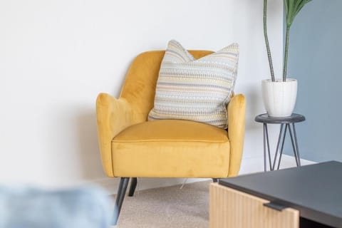 Leven Loft - 2 Bed Flat in Coatbridge Apartment in Coatbridge