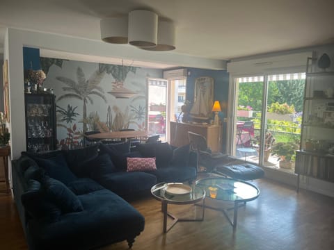 Chez l habitant chambre et salle de bains autonomes Vacation rental in Levallois-Perret