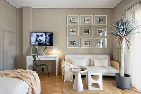 TV and multimedia, Seating area