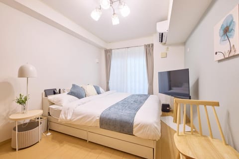 TV and multimedia, Photo of the whole room, Bedroom, air conditioner