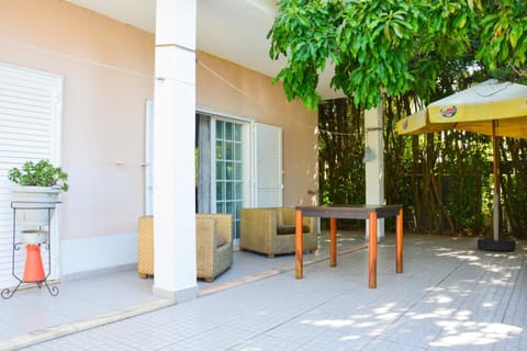 Day, Garden, Dining area, Garden view