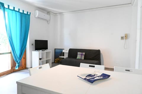 N305 - Numana, comodo trilocale con giardino Apartment in Numana