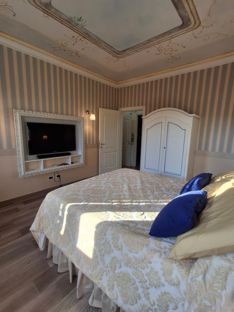 E R Suite House in Cremona