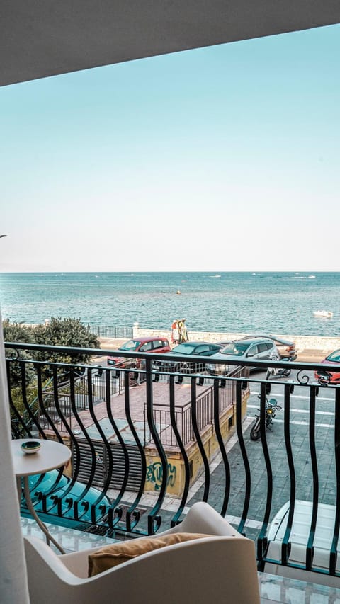 Day, Natural landscape, View (from property/room), Balcony/Terrace, Balcony/Terrace, Beach, Sea view