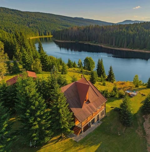 Bird's eye view, Mountain view