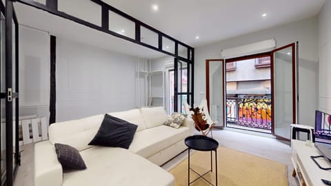 Communal lounge/ TV room, TV and multimedia, Living room, Seating area, Evening entertainment