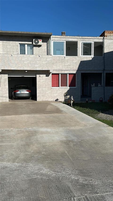 Property building, Parking