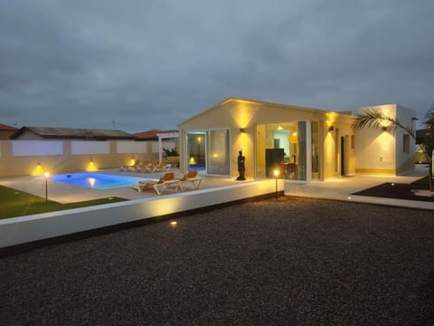Night, Swimming pool