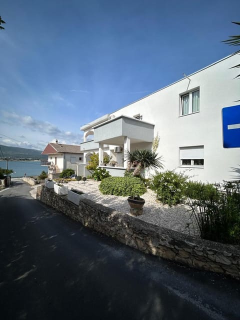 Property building, Natural landscape