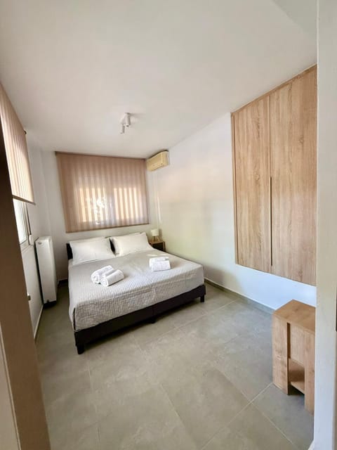 Christina's Home Apartment in Alimos