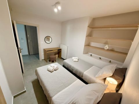 Christina's Home Apartment in Alimos