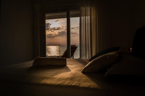 Bed, Bedroom, Sea view, Sunset