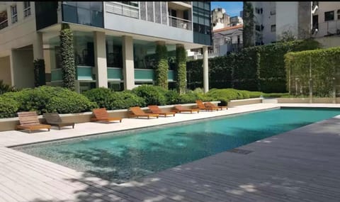 Solarium, Swimming pool