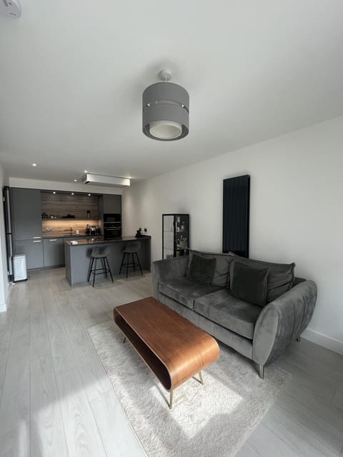 Kitchen or kitchenette, Living room, Seating area, minibar