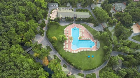 Neighbourhood, Pool view, Swimming pool