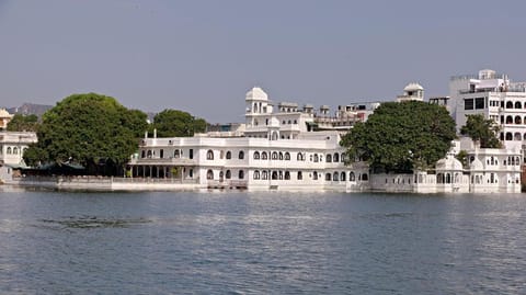 Property building, Lake view