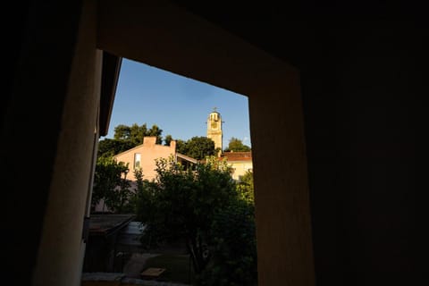 Modern Clock Tower Apartments- Free Parking & Balcony Apartment in Bitola