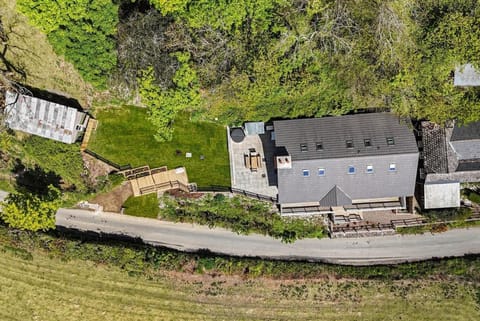 Luxury secluded coastal retreat - With hot tub Villa in Woolacombe