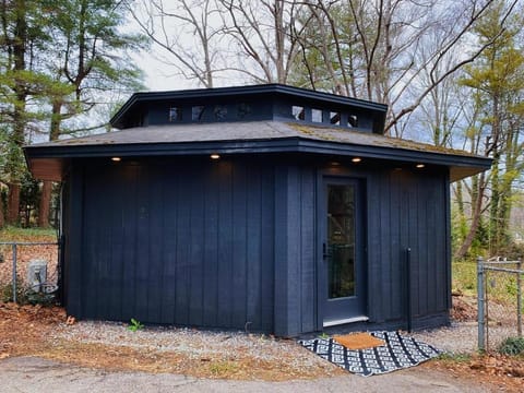 Honeymoon Hollow House in Travelers Rest