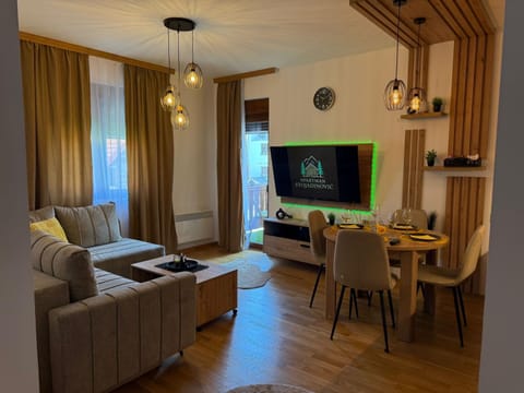 TV and multimedia, Living room, Seating area