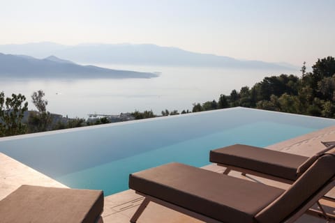 Day, Natural landscape, Balcony/Terrace, Pool view, Sea view, Swimming pool, Swimming pool, sunbed