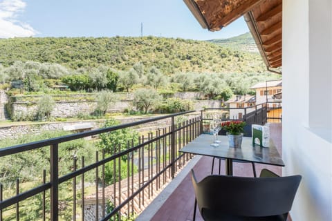 Day, Natural landscape, Balcony/Terrace, Mountain view