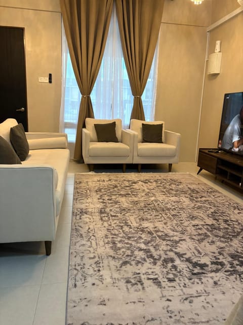Communal lounge/ TV room, Living room, Seating area
