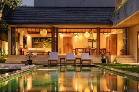 Patio, Night, Garden, Living room, Seating area, Garden view, Pool view, Swimming pool, sunbed