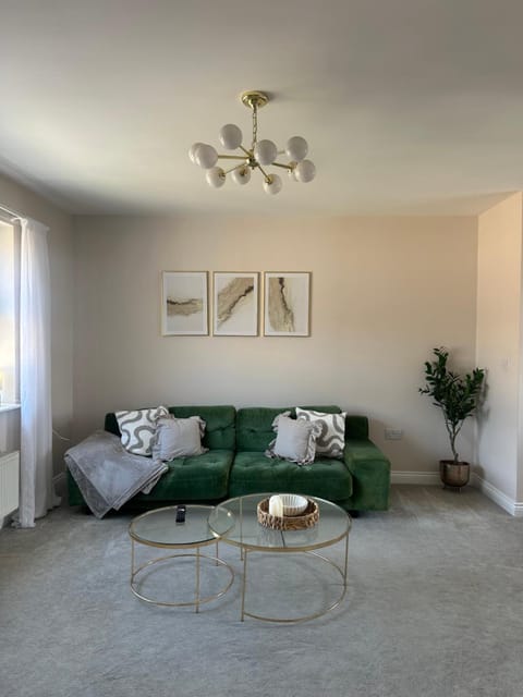 2 bed apartment Moulton Park Apartment in Northampton