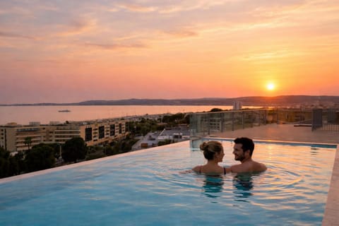 Nearby landmark, Day, People, Natural landscape, Guests, Pool view, Sea view, Swimming pool, Sunrise, Sunset, group of guests