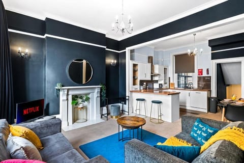 Kitchen or kitchenette, Living room, Dining area