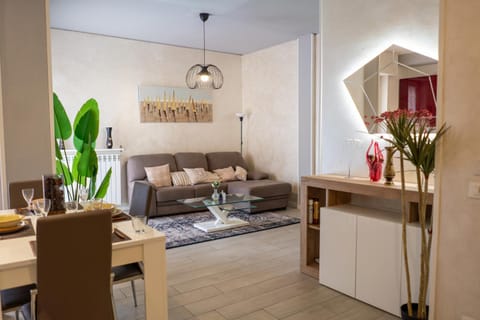 Modern Family Apartment Near the Hospital, Netflix & Free Wi-Fi Apartment in Province of Brescia