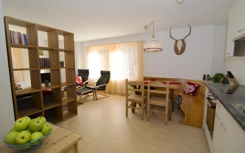 Library, Kitchen or kitchenette, Dining area