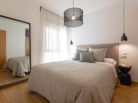 Bed, Bedroom, air conditioner