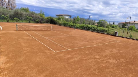 Tennis court