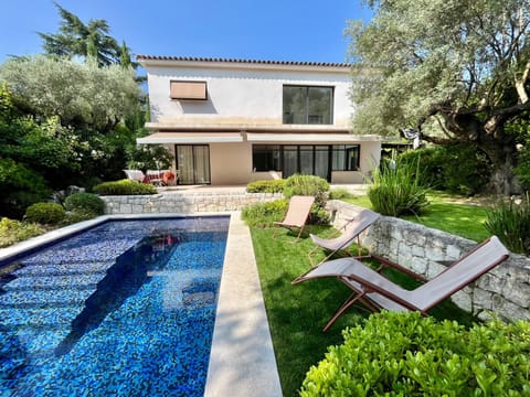 Garden, Swimming pool, sunbed