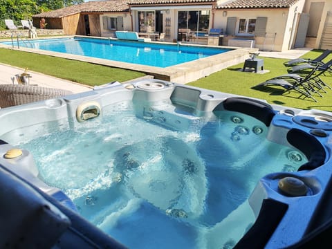 Spa and wellness centre/facilities, Swimming pool