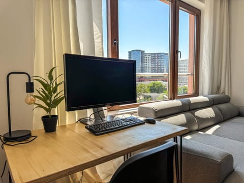Communal lounge/ TV room, TV and multimedia, Living room, Seating area, Evening entertainment
