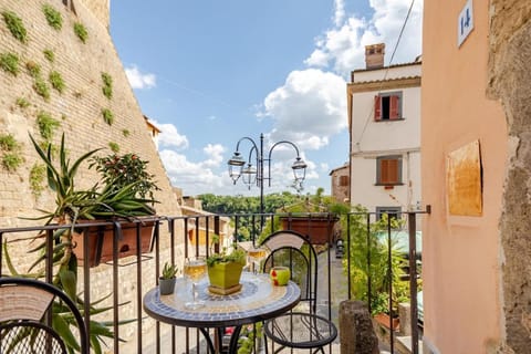 Property building, Day, View (from property/room), Balcony/Terrace